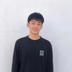 免费年轻女人毛片视频
